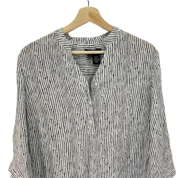 3/$25 Papillon White and Black Striped 3/4 Length Sleeve Tunic Medium - Picture 2 of 6